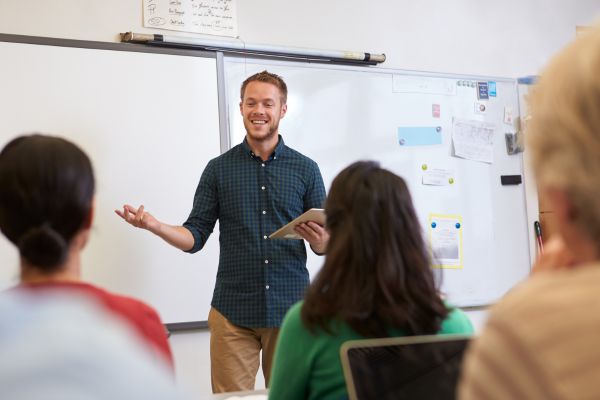 Elevi Inspirați de Vasile Ciausu